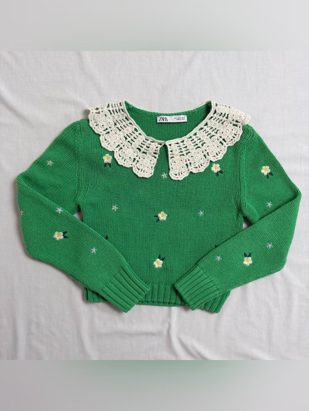Zara Green Daisy Embroidered Knit Sweater with Lace Peter Pan Collar S